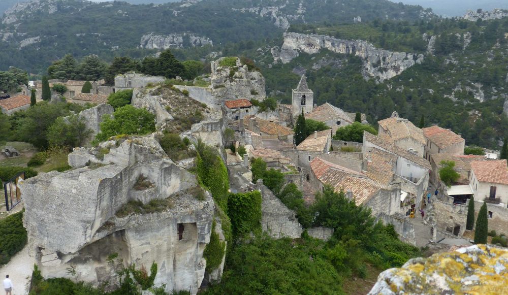 The village of Les Baux de Provence ©trekkinginthealpsandprovence.com